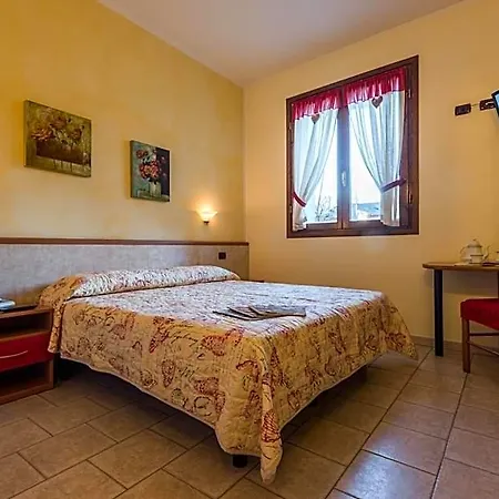 Hotel Pineta 3*