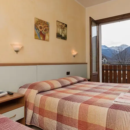 Hotel Pineta 3*