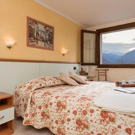 Hotel Pineta 3*