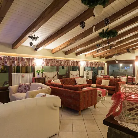 Otel Pineta 3*