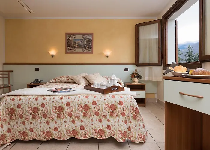 Pineta 3* فانانو